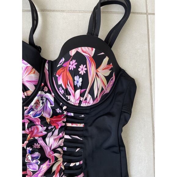 Swimsuits For All One Piece Floral Print Swimwear - Picture 3 of 9